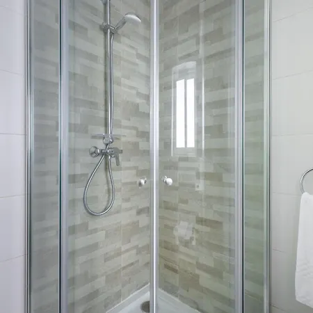 Seaview Konukevi 4*