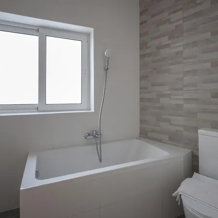 Seaview Konukevi 4*