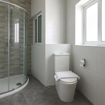 Konukevi Seaview 4*