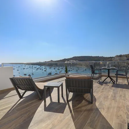 Seaview בית הארחה